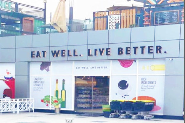 Structural facades (Malls )